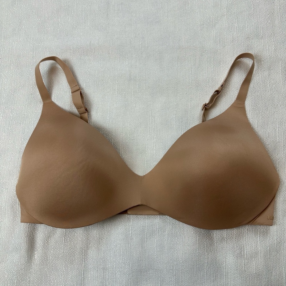 SKIMS Tan Seamless T-Shirt Bra